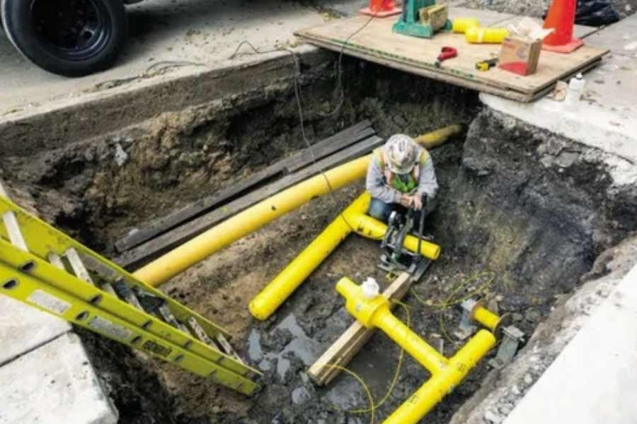 Massive oil, gas reserves found in Pakistan coast according to media 