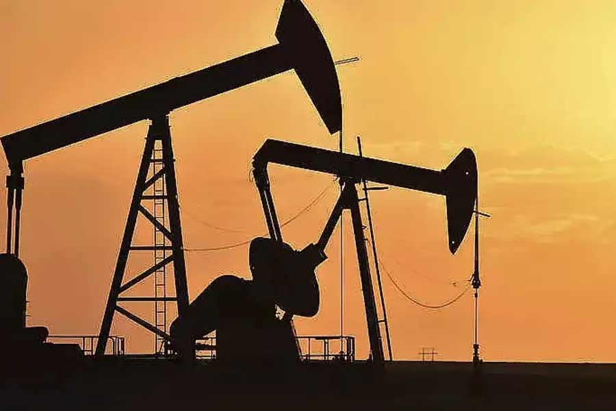 Massive oil, gas reserves found in Pakistan coast according to media 