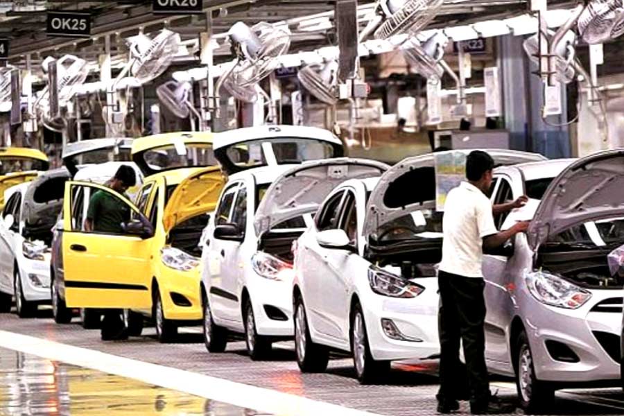 Unsold car inventory rises in India, says FADA 