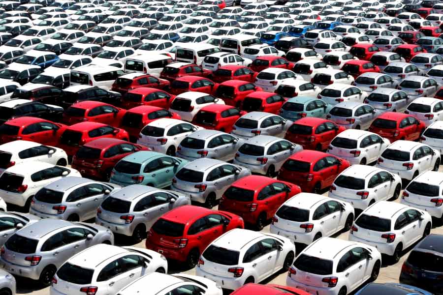 Unsold car inventory rises in India, says FADA 