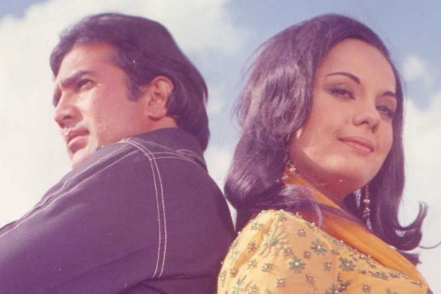 শুধু গায়কদেরই নন, ‘জয় জয় শিবশঙ্কর’ গানটি নির্মাণের জন্য অতিরিক্ত যন্ত্রবাদকেরও প্রয়োজন হয়েছিল আরডি বর্মনের। ফলে খরচও বেড়ে গিয়েছিল।