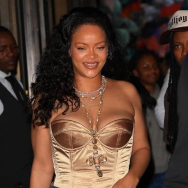 সব্যসাচীর কনস্ট্যান্টিনোপল নেকলেসের প্রেমে পড়ে গেলেন রিহানা?