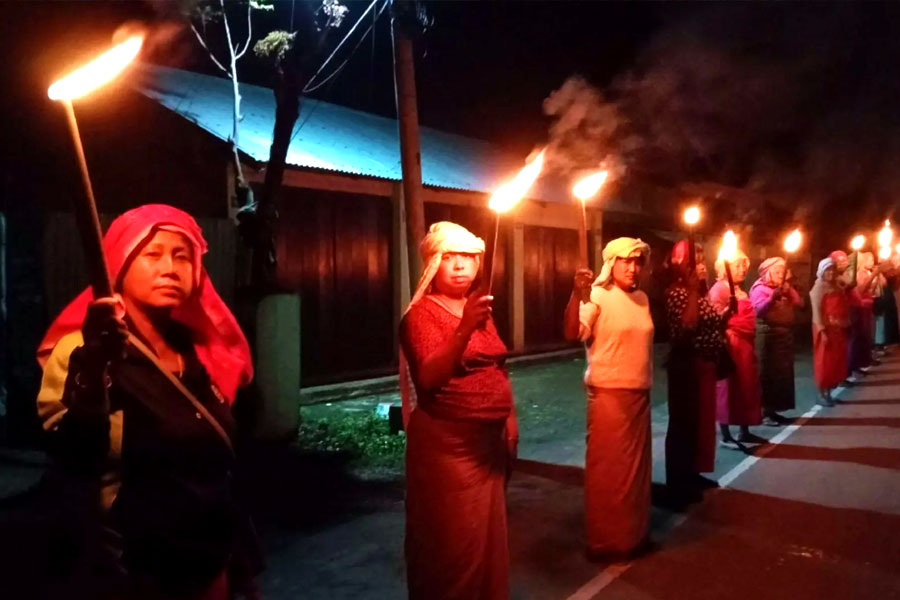 Court in baster at a temple holds Gods guilty and punishes them 