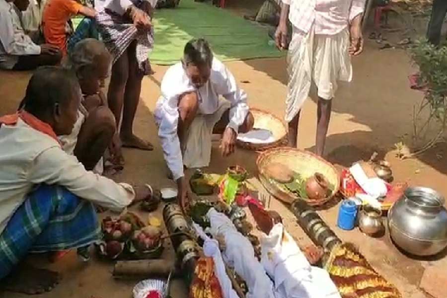 Court in baster at a temple holds Gods guilty and punishes them 