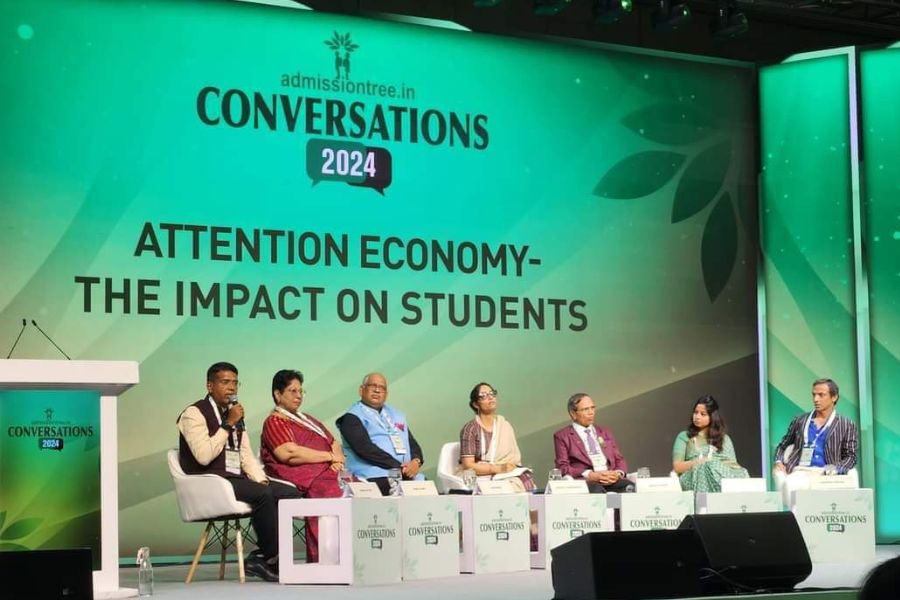'Conversations'24 was arranged to provide guidance for research and smartphone discussions dgtl