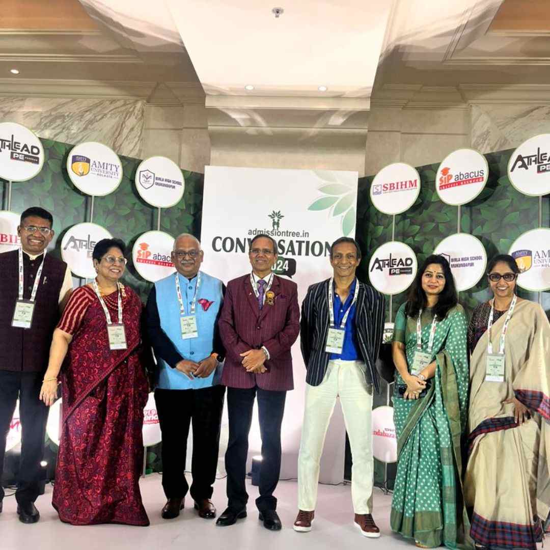 আলোচনার মুখ্য প্যানেলিস্ট