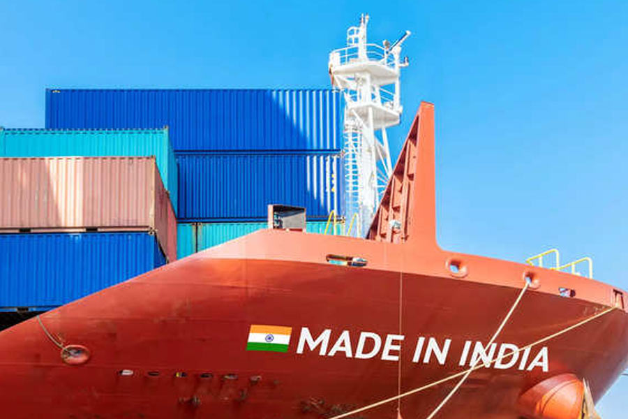 Donald Trump threatens of imposing 100% tariff to defend dollar dominance 