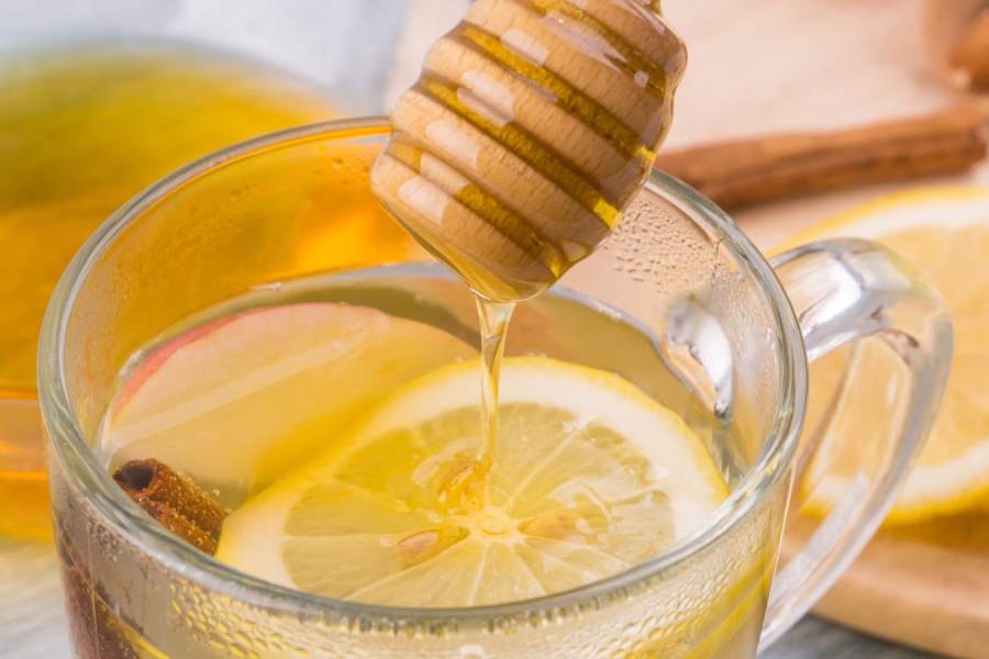 The benefits of lemon honey water to restore health