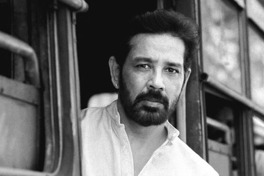 Meet actor Anup Soni, who flopped in bollywood, had no works for six years