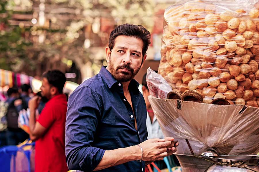 Meet actor Anup Soni, who flopped in bollywood, had no works for six years