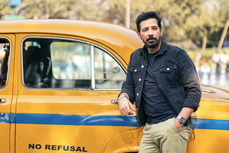 Meet actor Anup Soni, who flopped in bollywood, had no works for six years