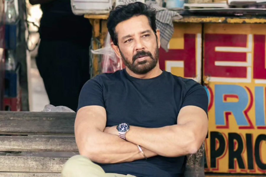 Meet actor Anup Soni, who flopped in bollywood, had no works for six years