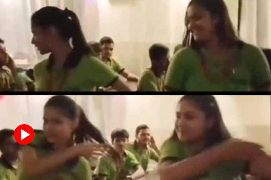 Video of two girls dancing in Kota coaching center