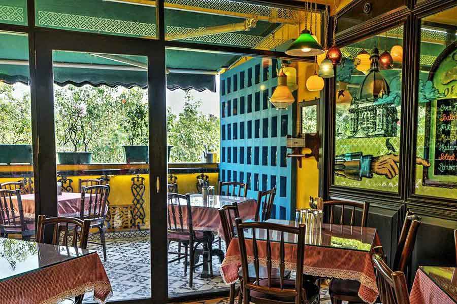 Khan market of Delhi, largest retail market what makes it so expensive