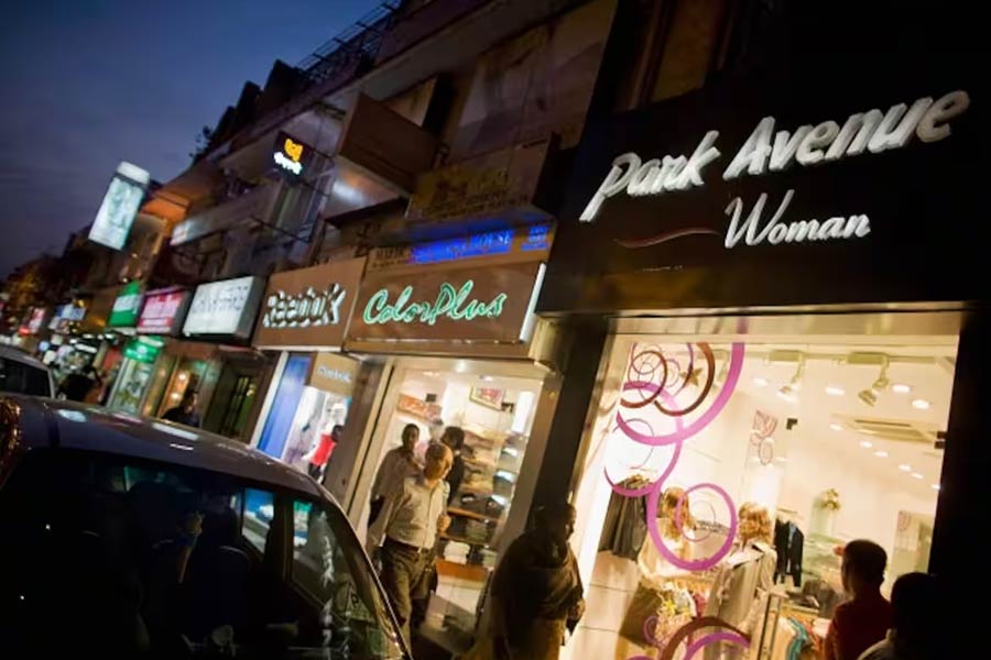 Khan market of Delhi, largest retail market what makes it so expensive