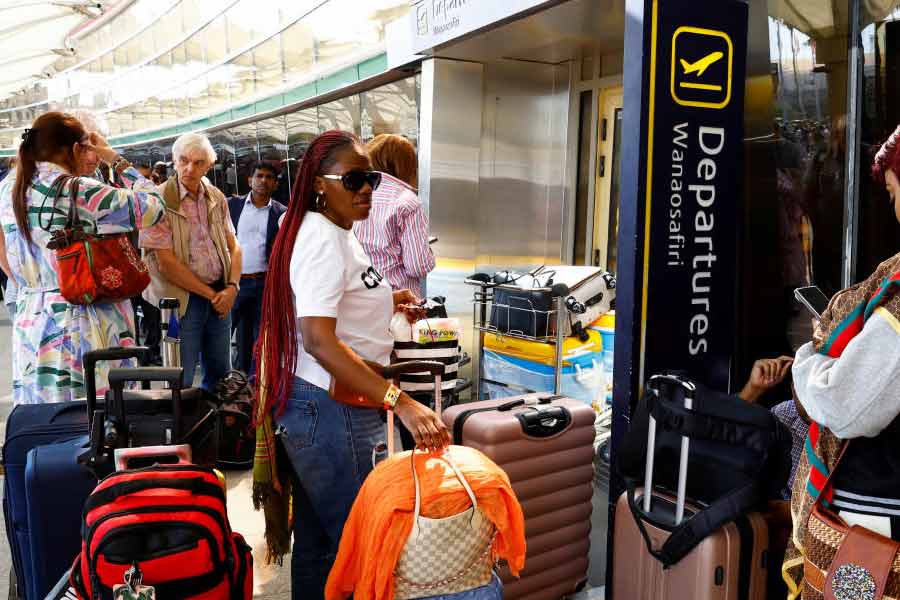 Kenyan court has issued a temporary injunction halting Adani 