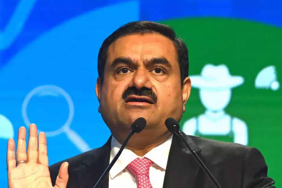 Kenyan court has issued a temporary injunction halting Adani 