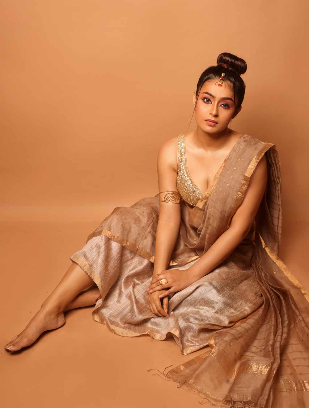 actress Mokksha shares her puja plain with ananda utsav