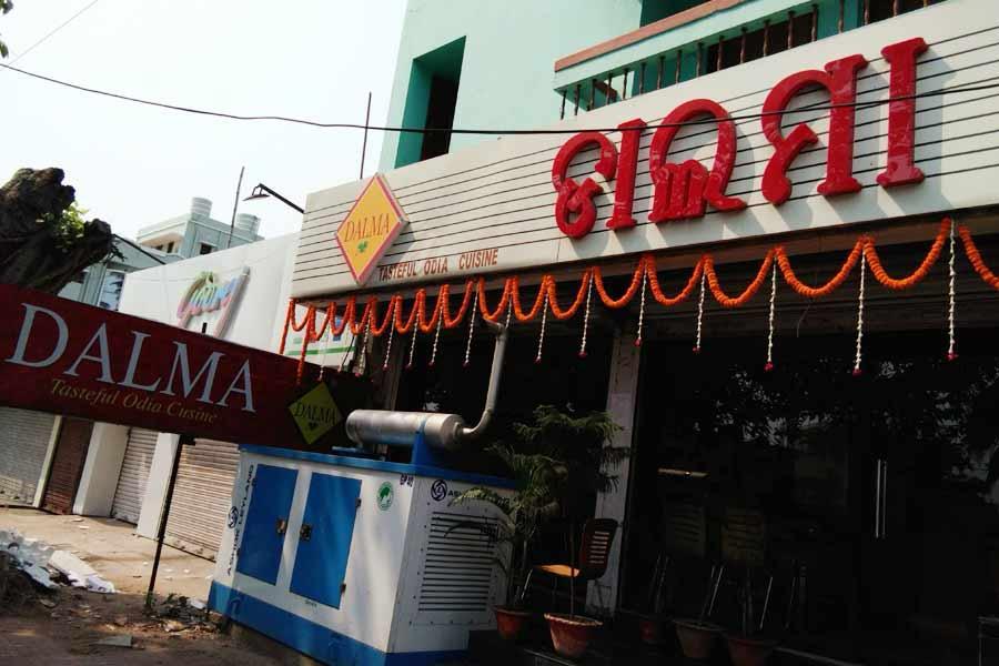 Top food joints you must try while travelling to Puri for Durga Puja Vacation