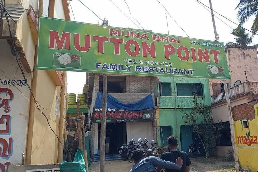 Top food joints you must try while travelling to Puri for Durga Puja Vacation