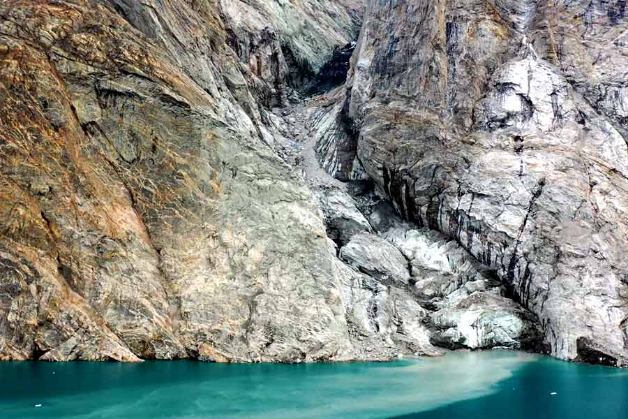 All need to know about Mysterious signal generated from Dickson Fjord that was heard across the planet