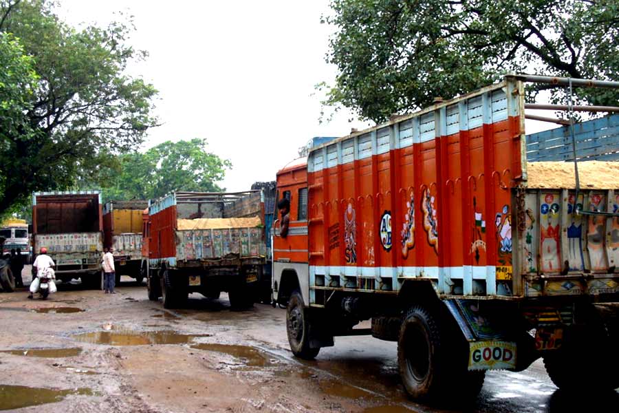 If the demand is not met the truck owner\\\\\\\'s organization have threatened to go on strike