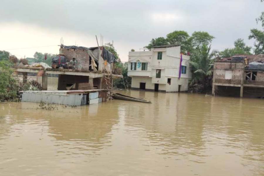 জলমগ্ন বীরভূমের বিস্তীর্ণ এলাকা।