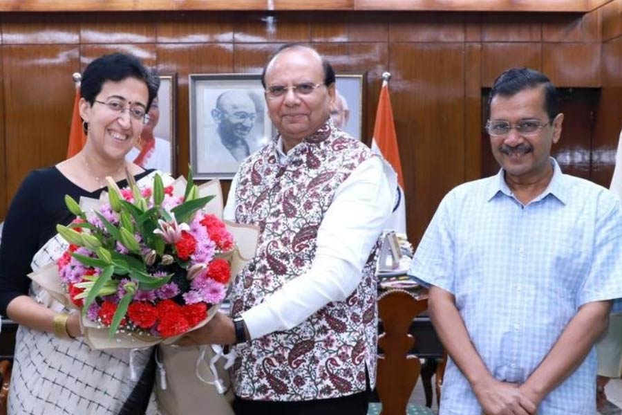 AAP chief Arvind Kejriwal quits as CM of Delhi, Atishi stakes claim to form next government