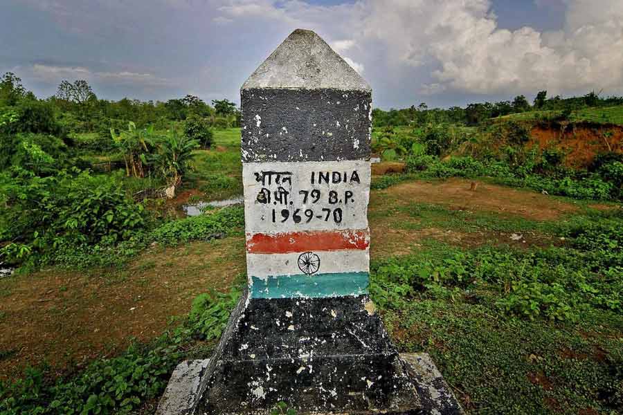 সীমান্তে কাঁটাতার বসানোর পরিকল্পনা।