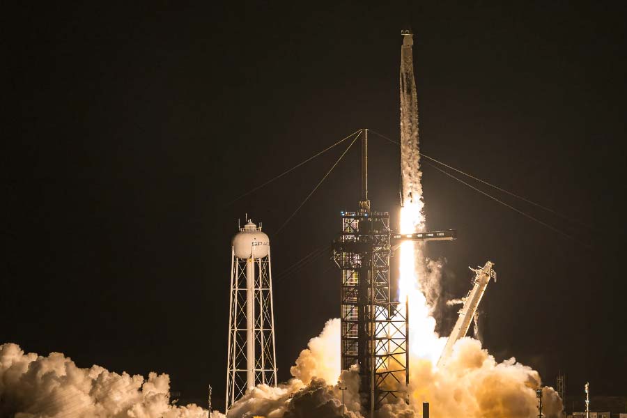 School dropout, billionaire Jared Isaacman walks into space 