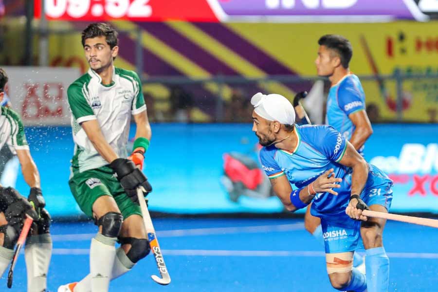 Jugraj Singh who sold water bottles tricolour flag at Attari border becomes India New Hockey Star 