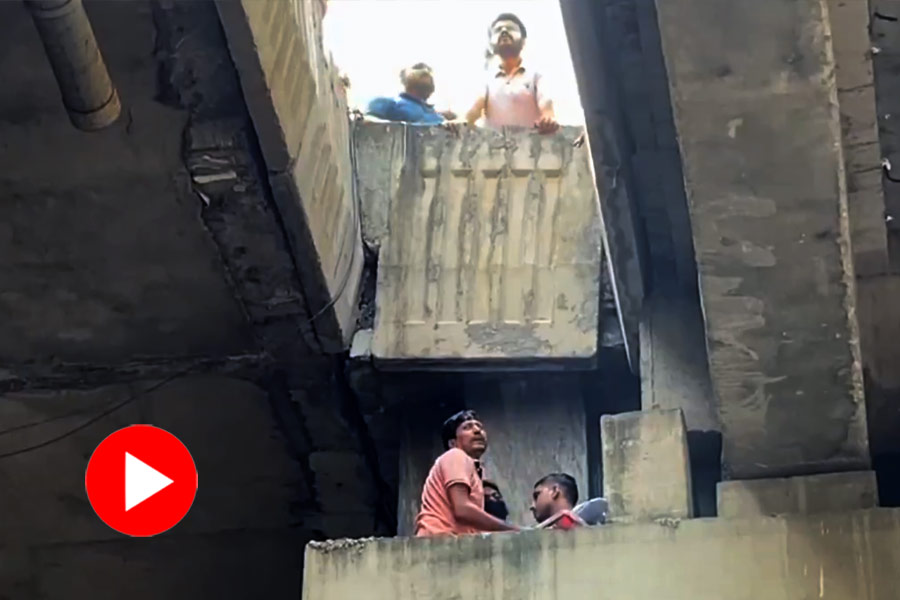 Noida girl lucky escape lands on pillar of elevated road after hitting by vehicle