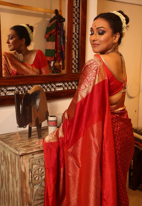 Rituparna Sengupta talks about Durga Puja 2024 collection in CIMA and women empowerment for Ananda Utsav 