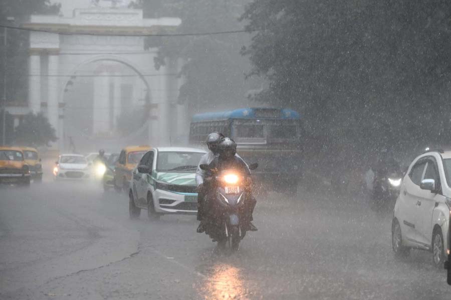 কলকাতাতেও বৃষ্টি চলবে আগামী কয়েক দিন।