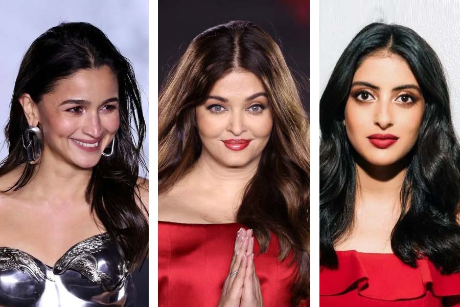 Paris Fashion week 2024 navya naveli nanda trolled for ignoring aishwarya rai bachchan