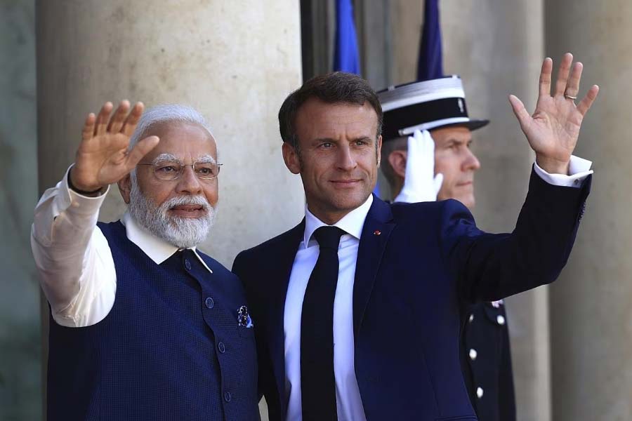 France offers full support in nuclear submarines underwater drones and fighter jet engines to India 