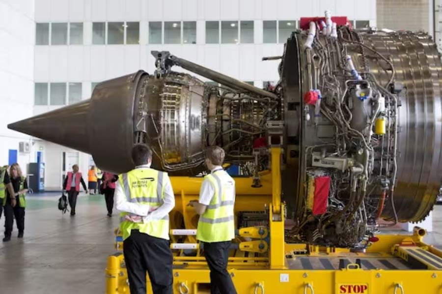 France offers full support in nuclear submarines underwater drones and fighter jet engines to India 