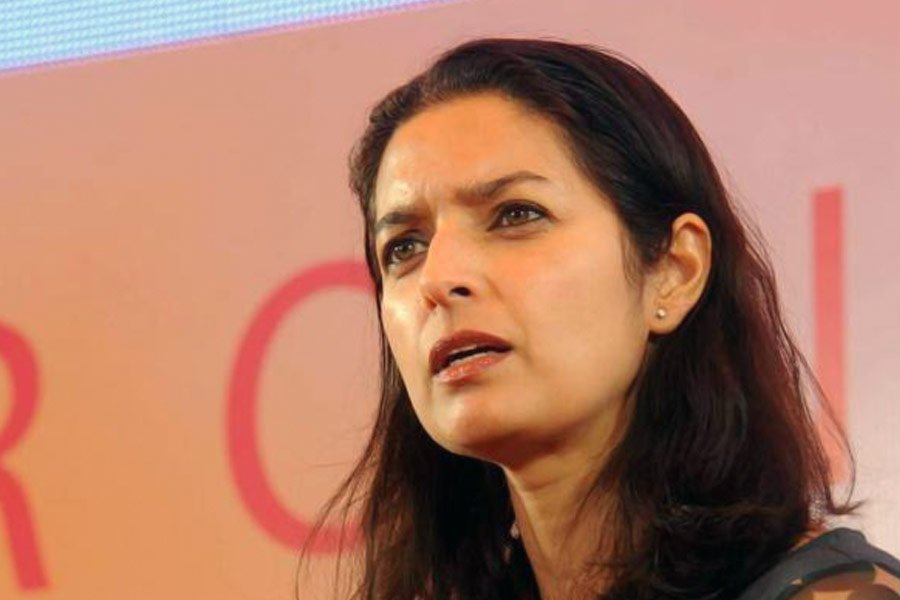 Jhuma Lahiri | Author Jhumpa Lahiri Declines Award Over New York Museum ...