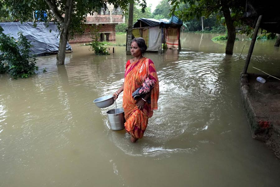 জলমগ্ন হাওড়া।