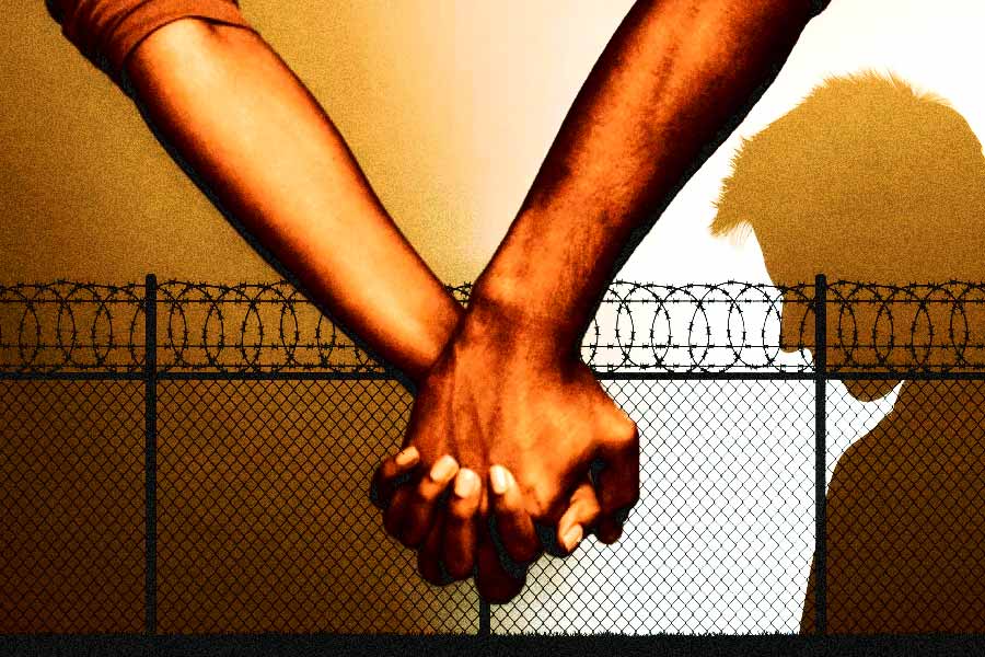 Bangladeshi youth accused of eloping with a woman from Murshidabad