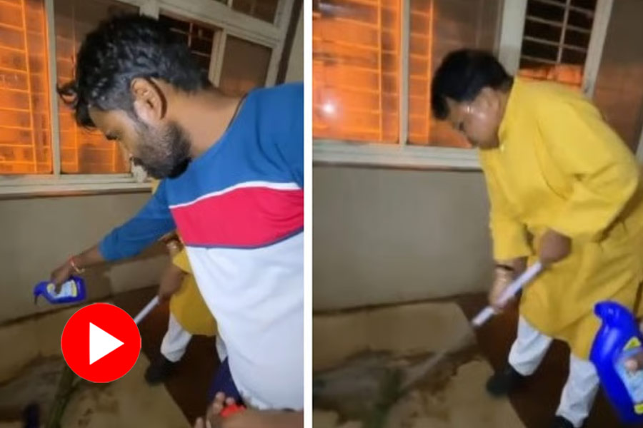 Viral video of Madhya Pradesh minister Pradhuman Singh Tomar cleaning dirty floor of district hospital