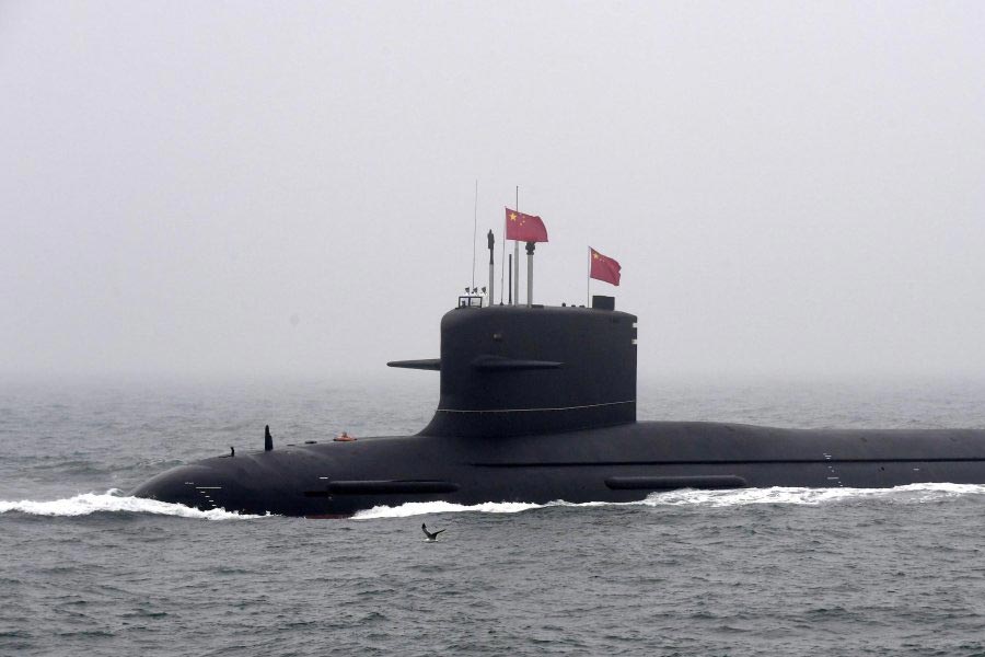 Chinese new Zhou class nuclear submarine mysteriously sank at Wuhan says America know the details 
