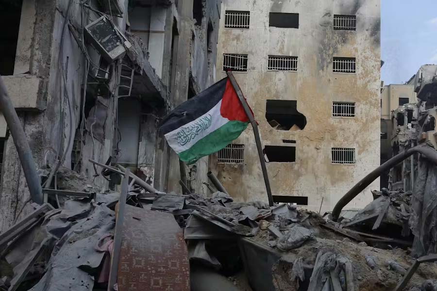 Hassan Nasrallah Hezbollah chief is killed in airstrike says Israel who is this Shiite militia leader 