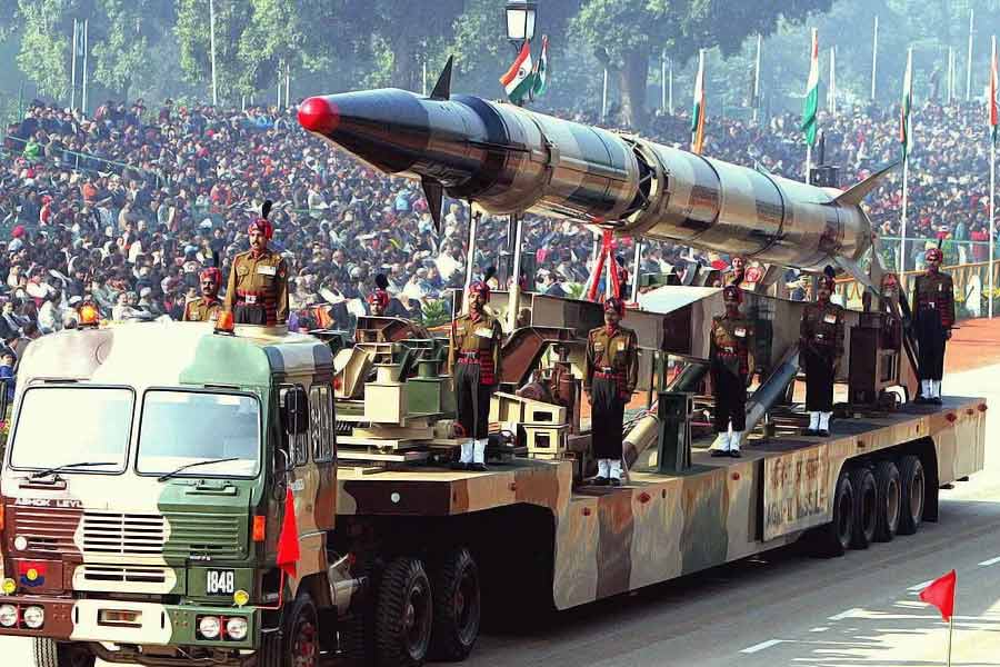 Indian Army using how many kinds of arms and ammunition know the details 