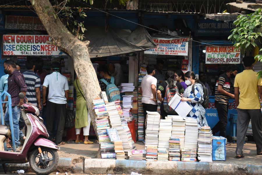 A Glimpse into Kolkata Old Bookstores Beyond College Street