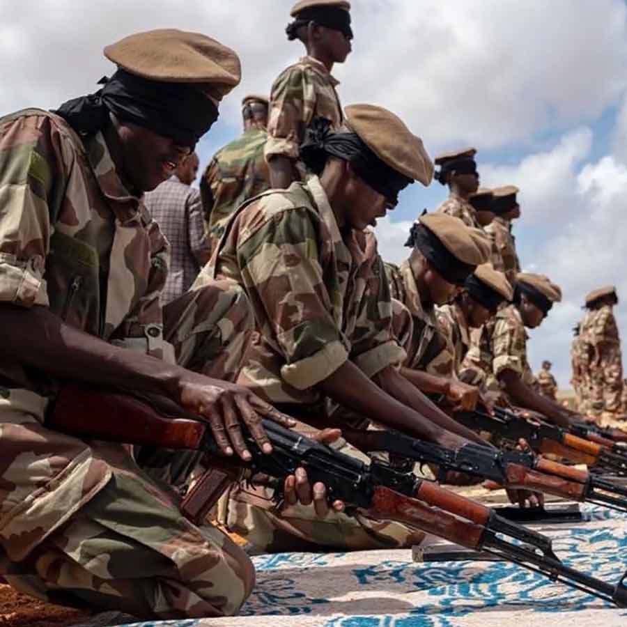 Pirates of Somalia famous for hijackings cargo ships for huge ransom, know their crazy life