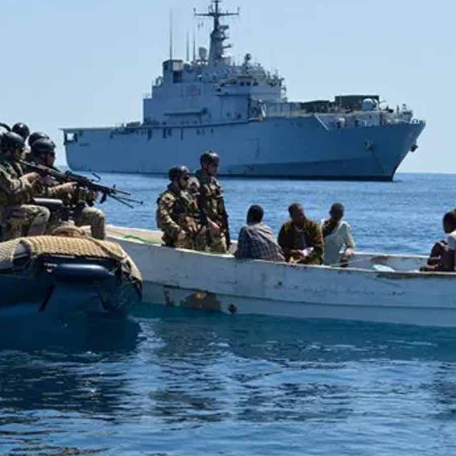 Pirates of Somalia famous for hijackings cargo ships for huge ransom, know their crazy life