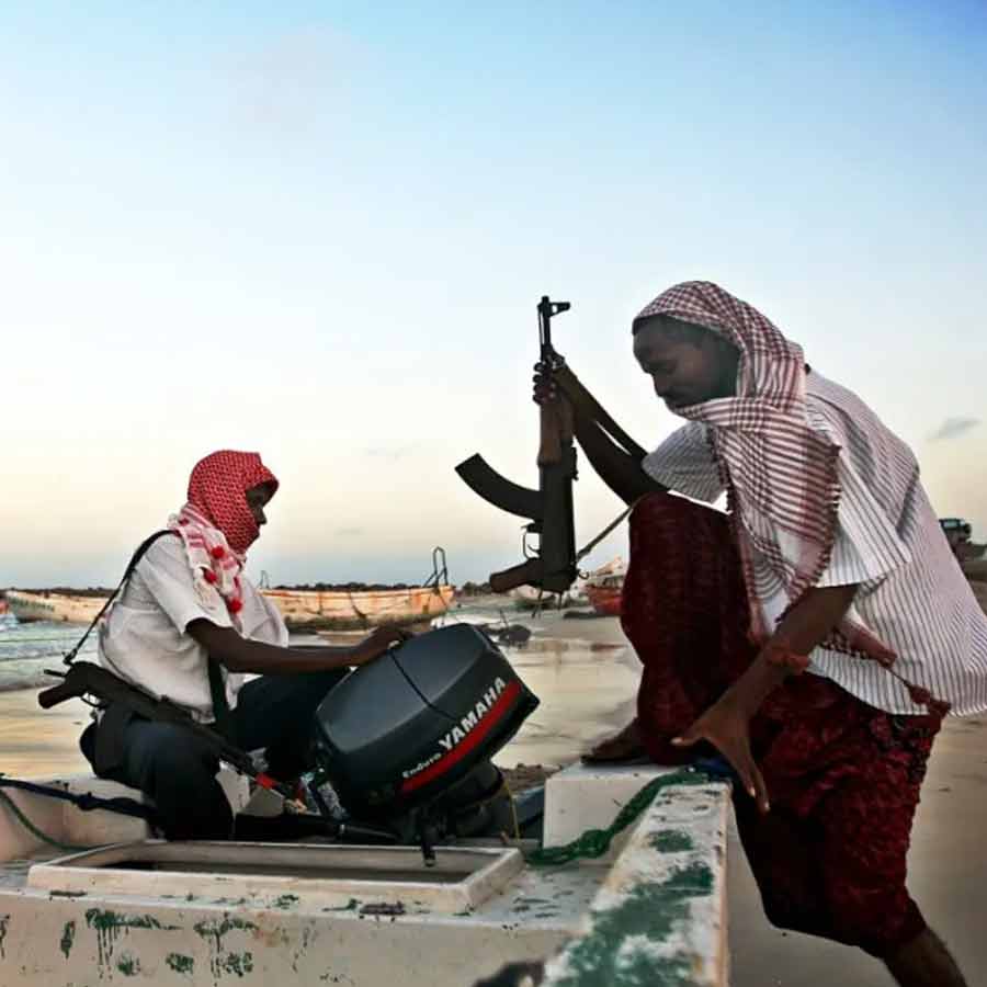 Pirates of Somalia famous for hijackings cargo ships for huge ransom, know their crazy life