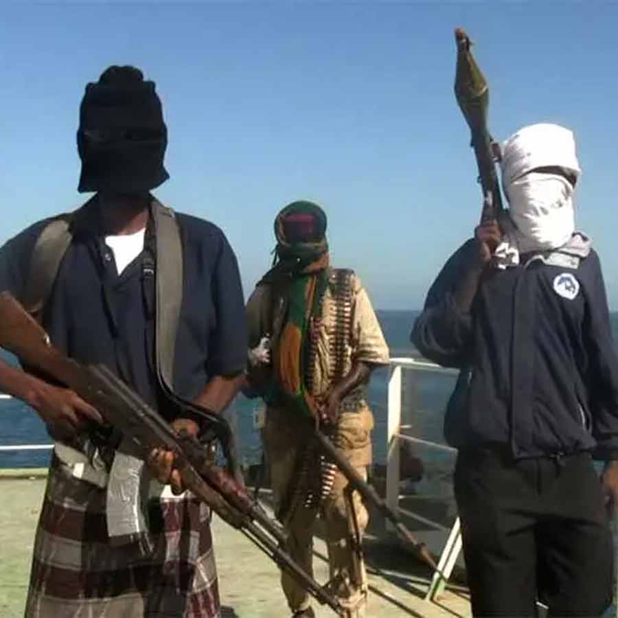 Pirates of Somalia famous for hijackings cargo ships for huge ransom, know their crazy life
