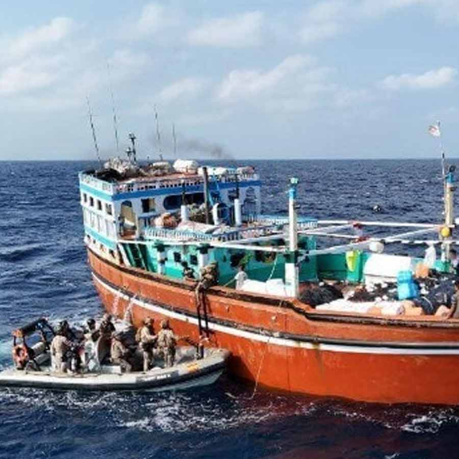 Pirates of Somalia famous for hijackings cargo ships for huge ransom, know their crazy life